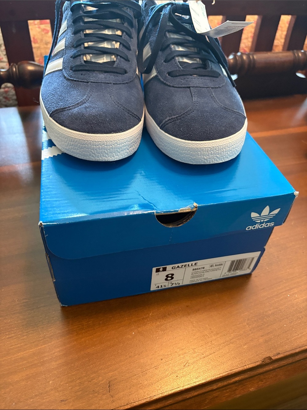 adidas Gazelle Navy and White Suede Classic Low-Top Sneakers - Picture 12 of 14
